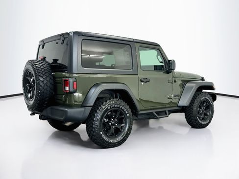 Used 2022 Jeep Wrangler Sport AWD/4WD image 9