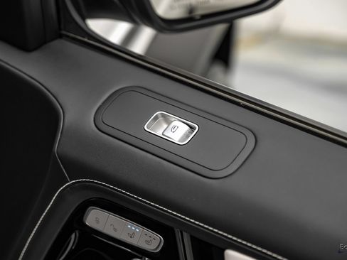 Used 2025 Mercedes-Benz G 550 image 89