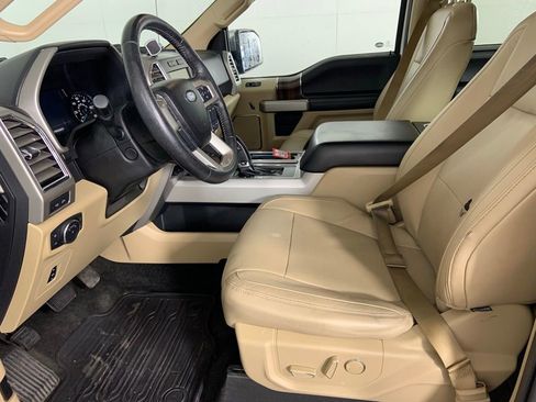 Used 2015 Ford F150 Lariat w/ Equipment Group 502A Luxury AWD/4WD image 18