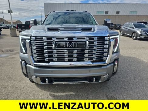 Used 2025 GMC Sierra 2500 Denali w/ Denali Reserve Package AWD/4WD image 2