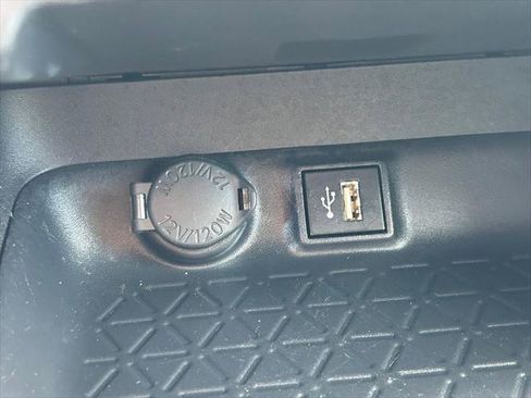 Certified 2025 Toyota RAV4 XLE FWD image 26