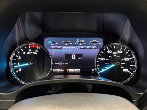 Used 2019 Ford F250 Lariat w/ Chrome Package image 31