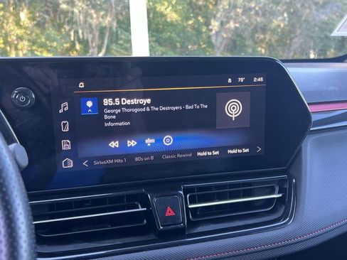 Used 2024 Chevrolet TrailBlazer RS image 18