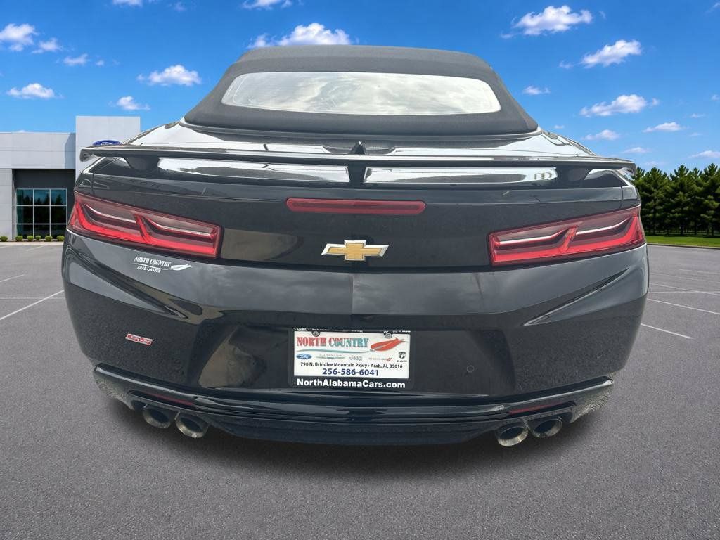 Used 2017 Chevrolet Camaro SS RWD image 8