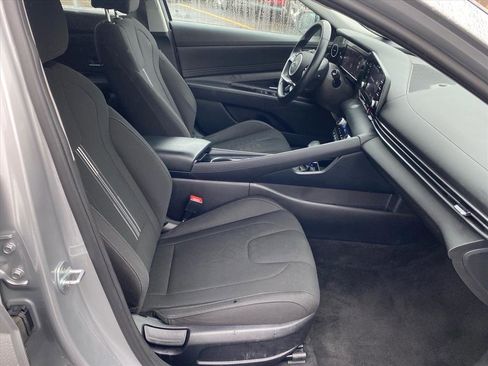 Used 2021 Hyundai Elantra SEL w/ Convenience Package FWD image 24