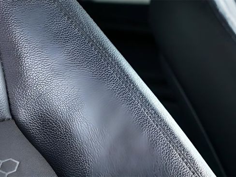 Used 2019 Land Rover Discovery Sport SE image 57