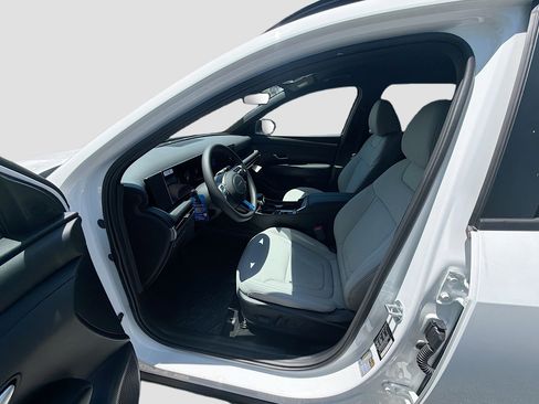 New 2026 Hyundai Santa Cruz SEL FWD image 14