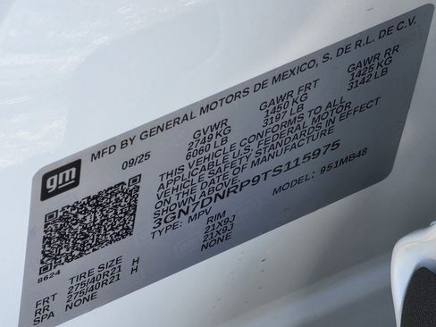 New 2026 Chevrolet Equinox EV LT w/ LPO, Blackout Package image 34