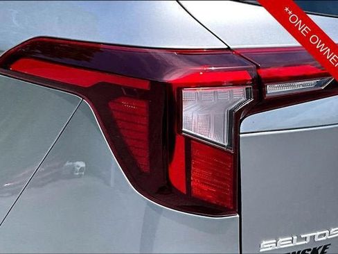 Used 2024 Kia Seltos LX AWD/4WD image 29