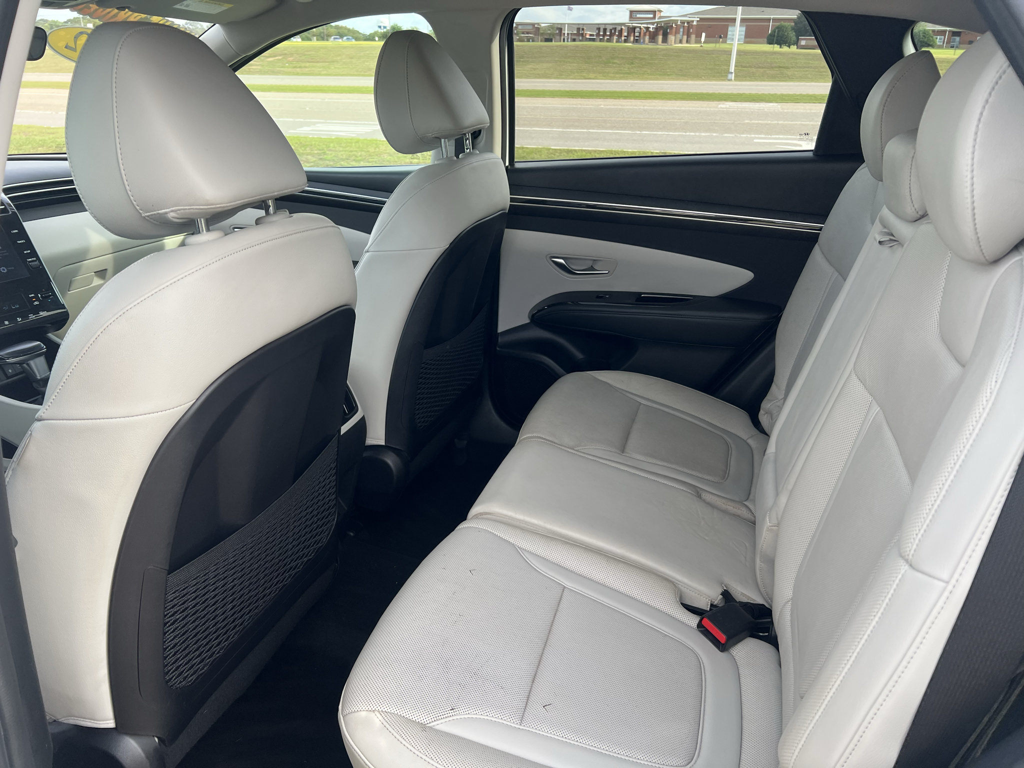 Used 2022 Hyundai Tucson SEL w/ Convenience + Premium Package FWD image 14