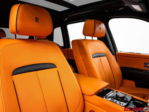 Used 2022 Rolls-Royce Cullinan image 35