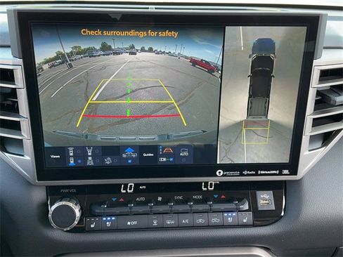 Used 2023 Toyota Tundra Limited image 21