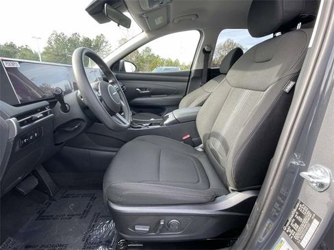 Certified 2025 Hyundai Tucson SEL image 11