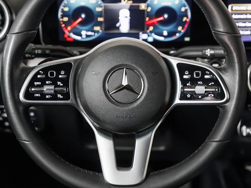 Certified 2021 Mercedes-Benz GLB 250 image 16