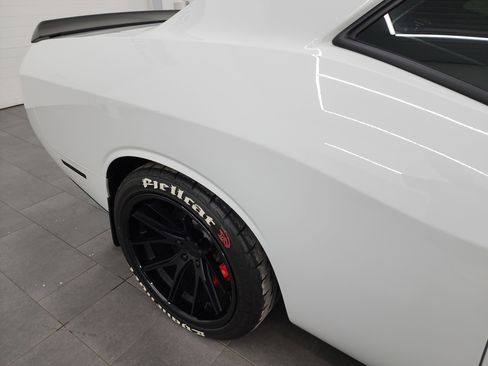 Used 2017 Dodge Challenger SRT Hellcat RWD image 26