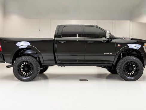 Used 2026 RAM 2500 Limited AWD/4WD image 11