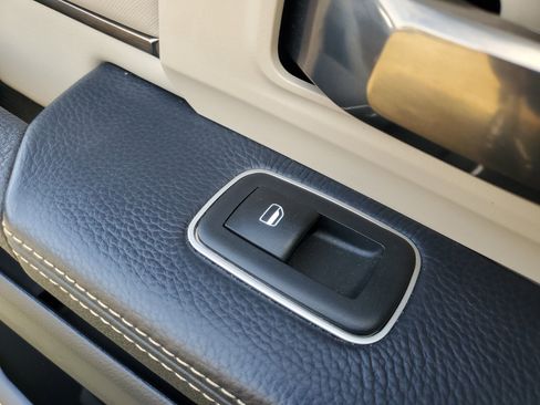 Used 2019 RAM 2500 Limited image 14