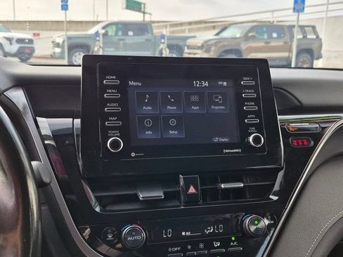 Used 2024 Toyota Camry SE FWD image 19