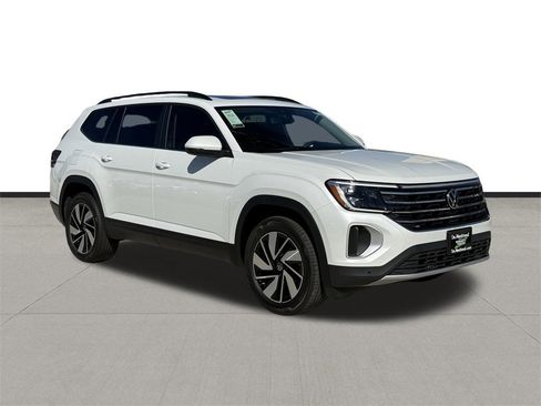 New 2026 Volkswagen Atlas SE image 3