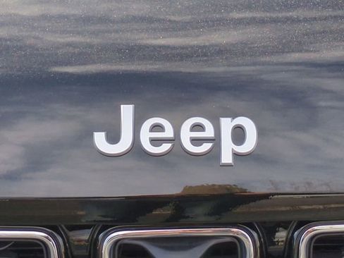 New 2025 Jeep Grand Cherokee L Limited w/ Luxury Tech Group II AWD/4WD image 43
