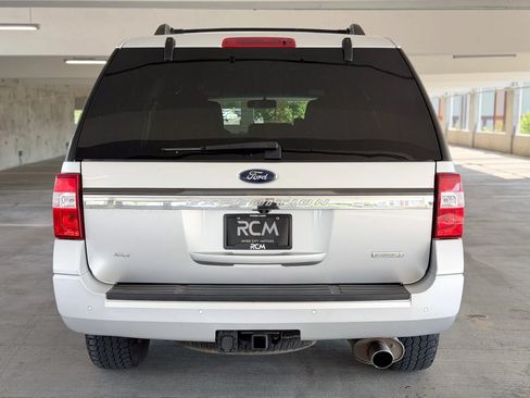 Used 2017 Ford Expedition XLT AWD/4WD image 6