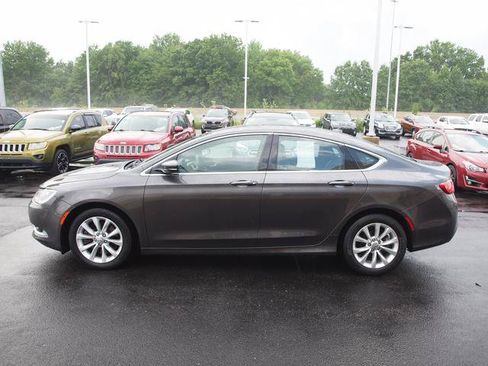 Used 2016 Chrysler 200 C FWD image 3