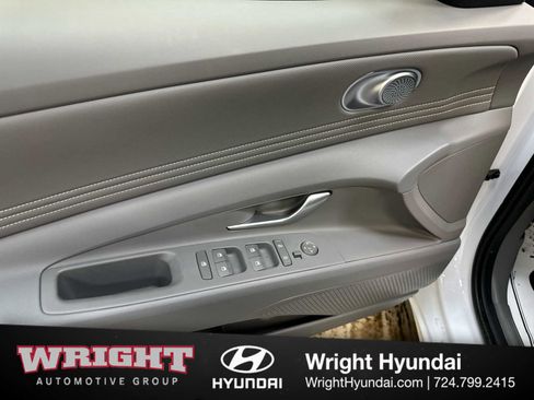 Certified 2025 Hyundai Elantra Sport image 10