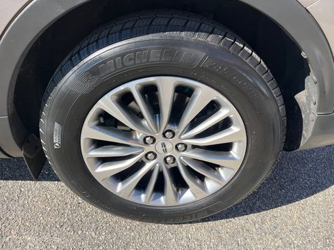 Used 2018 Lincoln MKX Select w/ Select Plus Package image 8