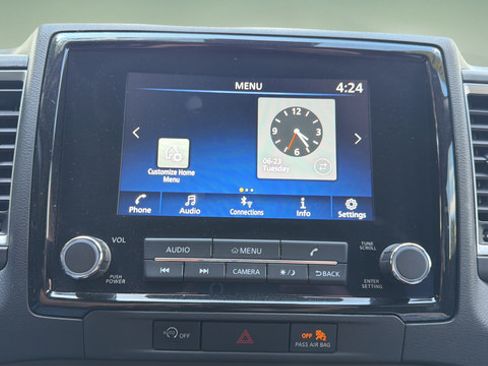 Used 2024 Nissan Frontier SV w/ Technology Package AWD/4WD image 30