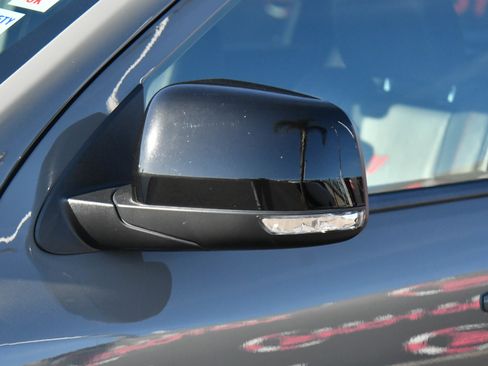 Used 2024 Dodge Durango GT image 13