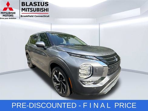 Used 2022 Mitsubishi Outlander SE AWD/4WD image 6