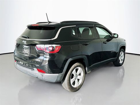 Used 2020 Jeep Compass Latitude image 7