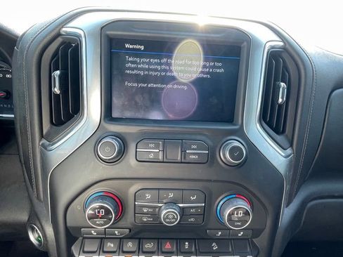 Used 2022 Chevrolet Silverado 1500 RST AWD/4WD image 15