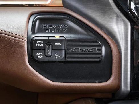 Used 2021 RAM 2500 Limited AWD/4WD image 36