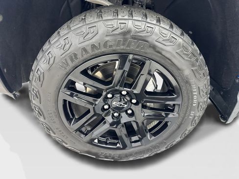 Used 2023 Chevrolet Silverado 1500 LT Trail Boss w/ Protection Package AWD/4WD image 86