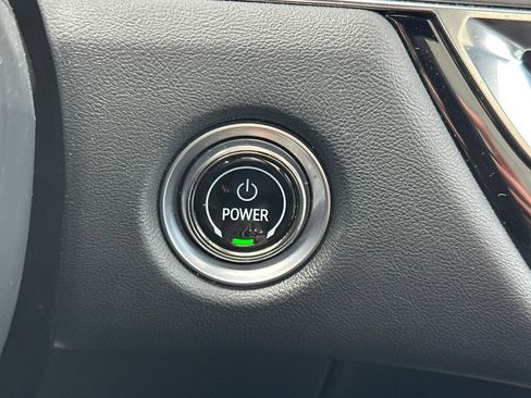 Certified 2024 Cadillac Lyriq Tech w/ Driver Assist Package image 33