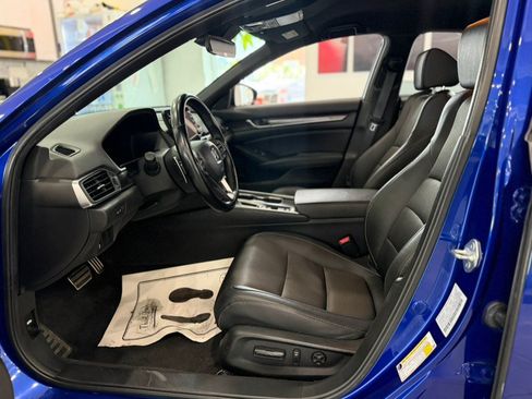 Used 2021 Honda Accord Sport image 11