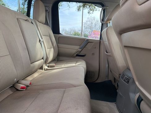 Used 2014 Nissan Titan SV w/ SV Value Truck Package image 27