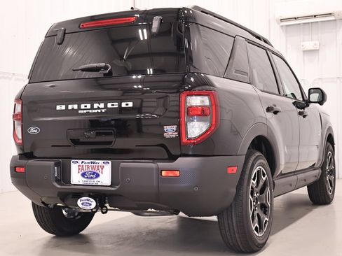 New 2026 Ford Bronco Sport Outer Banks w/ Outer Banks Tech Package+ AWD/4WD image 9