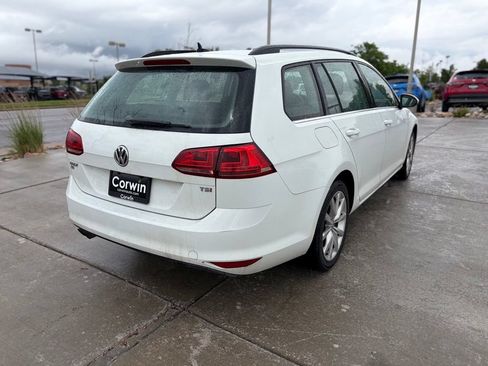 Used 2017 Volkswagen Golf SportWagen FWD image 7