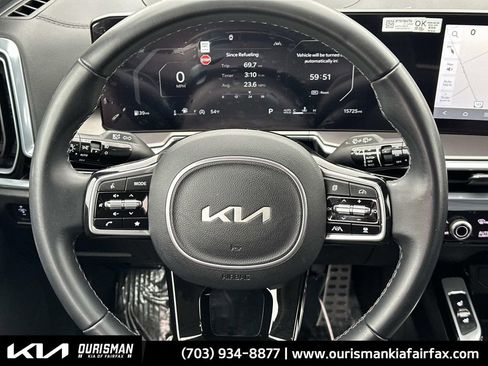 Used 2025 Kia Sorento SX image 14