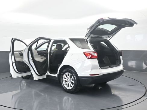 Used 2021 Chevrolet Equinox LS image 71