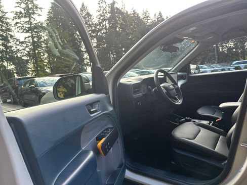 Used 2025 Ford Maverick Tremor image 21