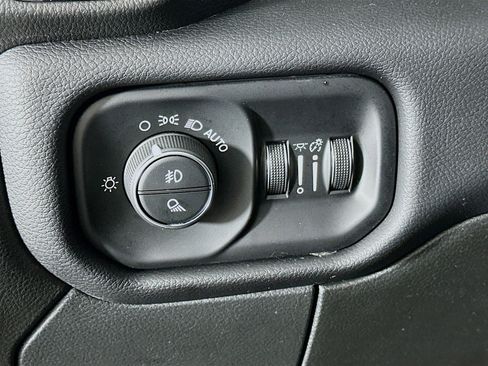 Used 2024 RAM 2500 Laramie image 17