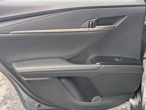Used 2025 Toyota Camry XLE FWD image 18
