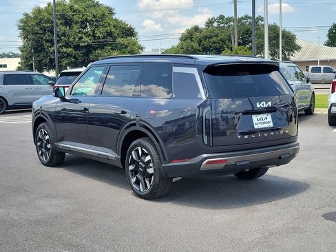 New 2027 Kia Telluride S w/ Towing Package FWD image 3