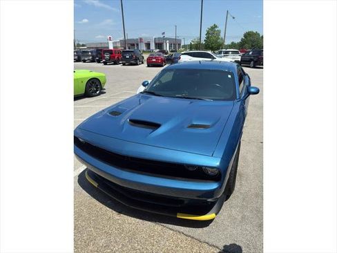 Certified 2021 Dodge Challenger R/T Scat Pack w/ Plus Package RWD image 4