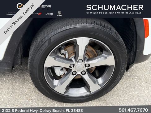 Certified 2023 Jeep Grand Cherokee Limited AWD/4WD image 22
