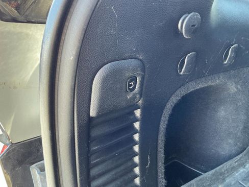 Used 2019 Jeep Grand Cherokee Overland AWD/4WD image 22