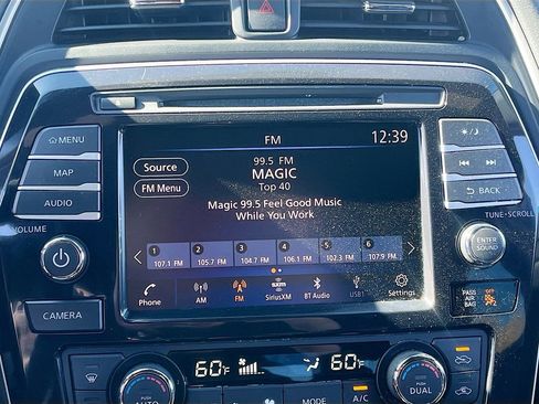 Used 2023 Nissan Maxima SR w/ Sport Mat Group FWD image 15